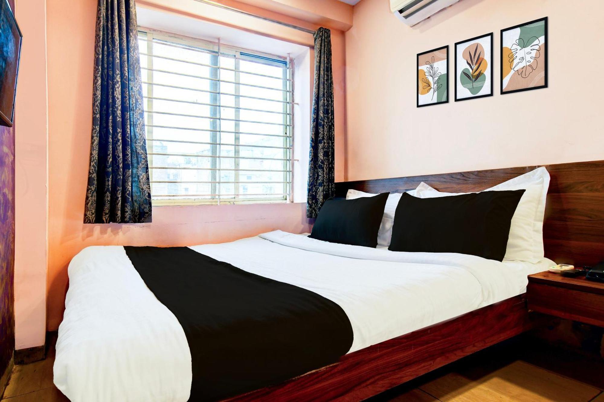 Hotel O Svl Inn Индор Екстериор снимка