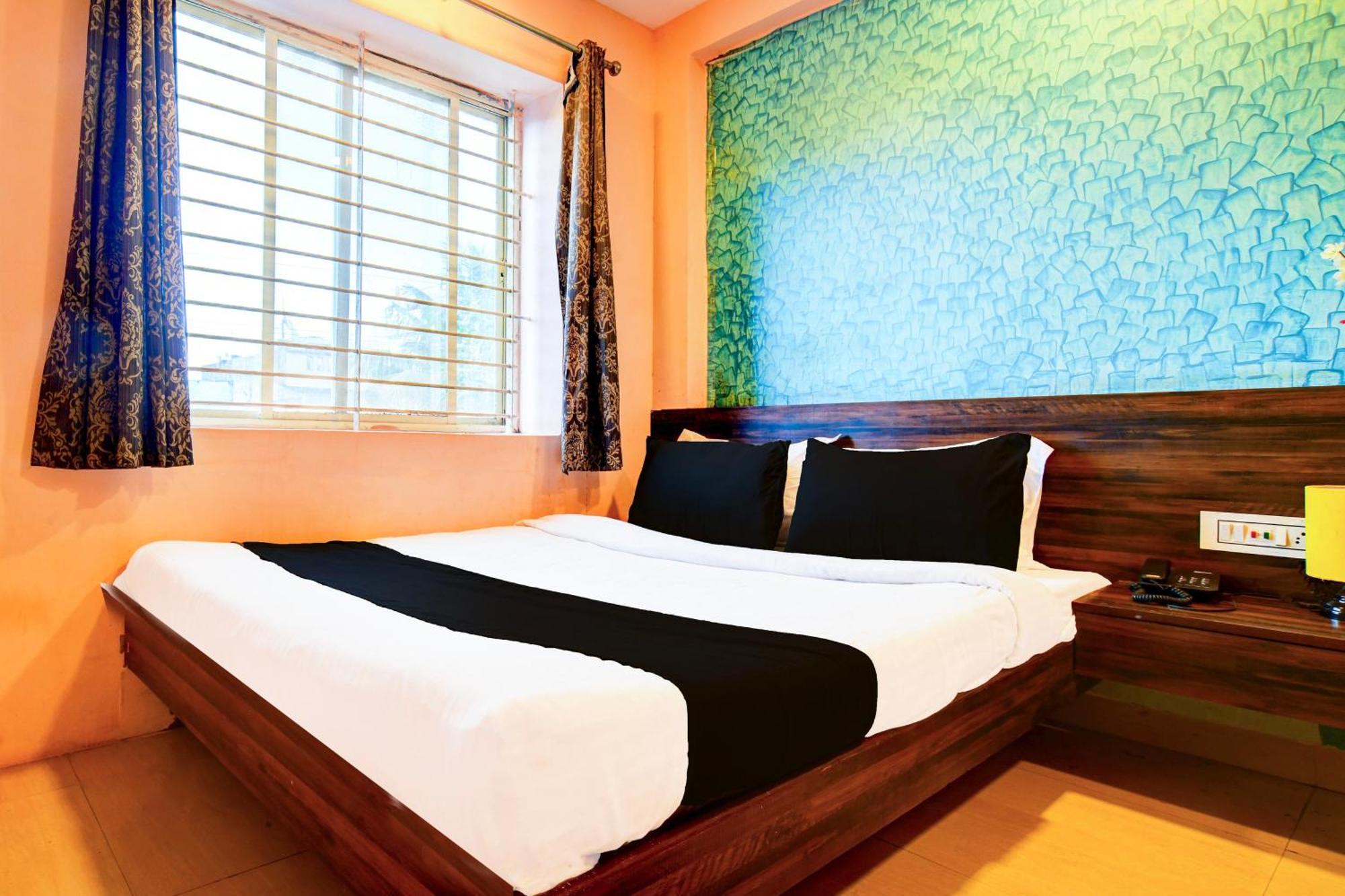 Hotel O Svl Inn Индор Екстериор снимка